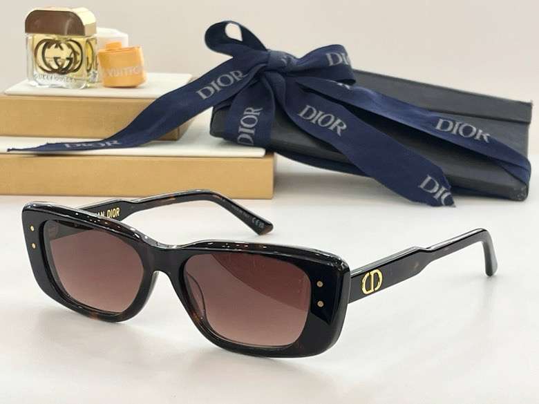 Picture of Dior Sunglasses _SKUfw56576664fw